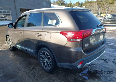 2016 Mitsubishi Outlander Gt z USA, uszkodzony, nr VIN JA4JZ4AXXGZ043774